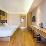 Four Seasons Hotel Shanghai Kangqiao Xiupu Road Branch