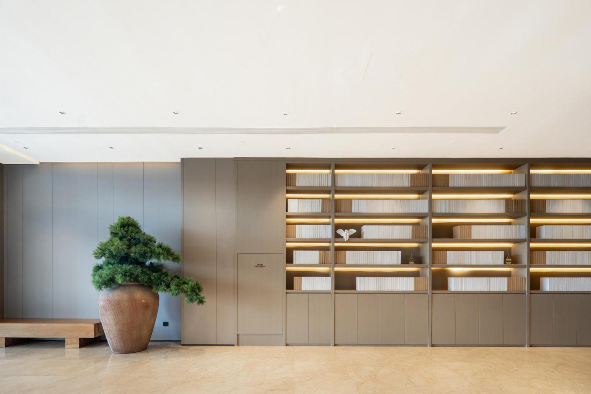 Four Seasons Kangqiao Xiupu Road Branch 3*
